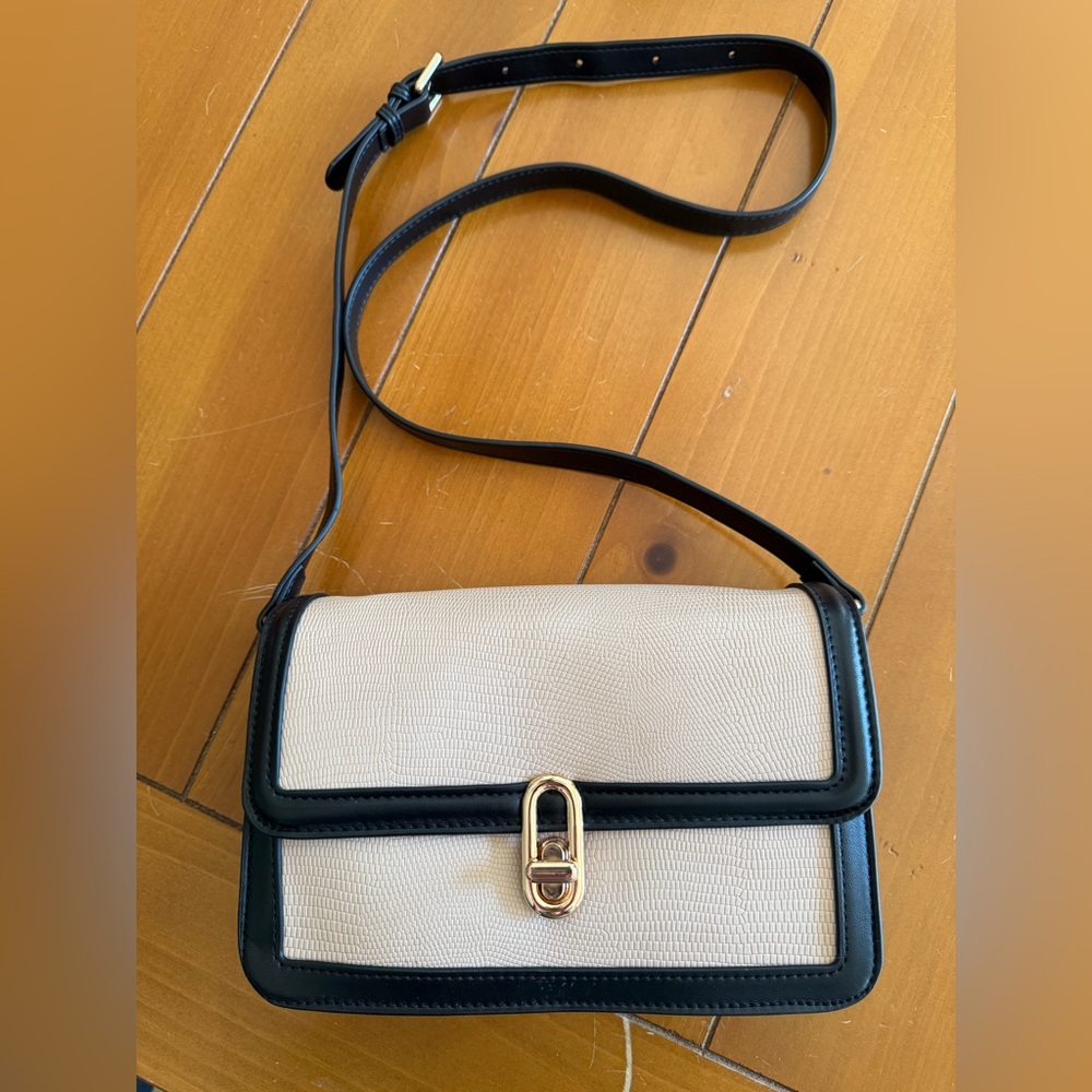 Chic Black and Cream Crossbody Bag